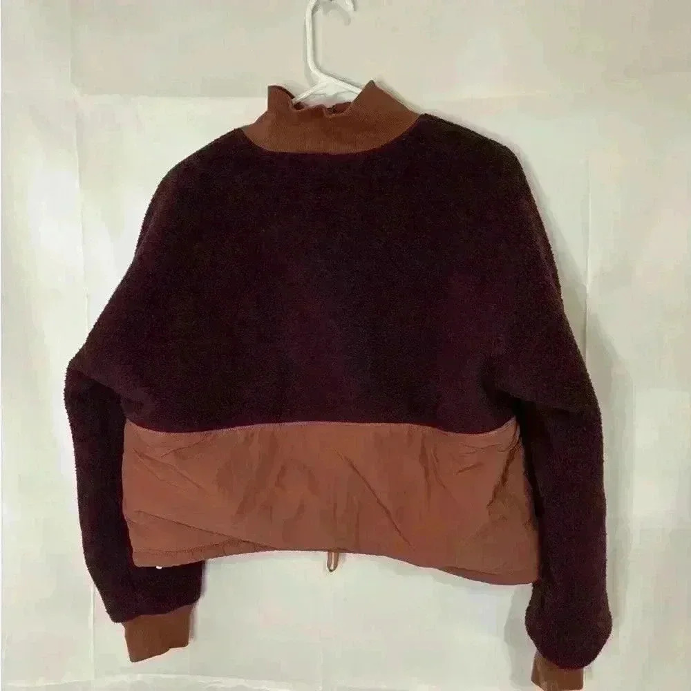 Womens size medium fablectics brand fleece crop jacket,#I341 - Picture 4 of 8